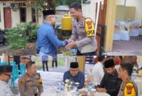 foto istimewa : Tampak Kapolres Banggai Langsung Sambut Bupati Ir H.Amirudin.SP.MM.MP tiba di rumah jabatan nyan