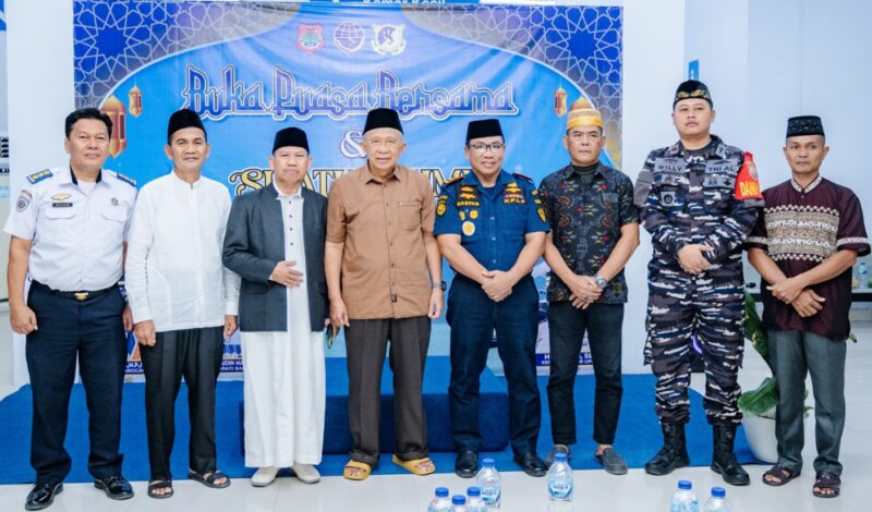 foto istimewa : Wabup Banggai Drs H.Furqanuddin.MM Bersama Kepala KUPP Klas II Luwuk Hasfar Apresiasi Dukungan Pemda atas Posko Lebaran 2026