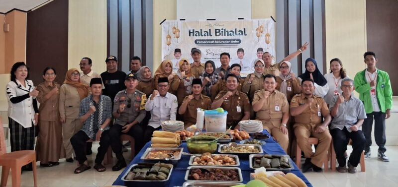 foto istimewa : Lurah Soho Wismoyo.S.Poma.S. STP,Bersama Sekcam Luwuk Suhardi Latado,Lurah Luwuk Syamsudin Talakana, serta para tokoh masyarakat dan Pengurus RT-RW