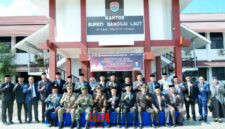 foto Istimewa : Ketua DPRD Balut Patwan Kuba.SH.MH, Bersama Selda Saiful U Urusia  dan Jakaran Unsur Forkopimda 