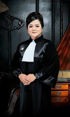 Advokat Rikha Permatasari
