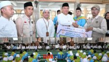 foto istimewa : Sekda banggai Moh.Ramli Tongko.S
Sosialisasi, M.Si Lepas 160 jamaah calon haji