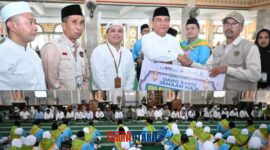 foto istimewa : Sekda banggai Moh.Ramli Tongko.S
Sosialisasi, M.Si Lepas 160 jamaah calon haji