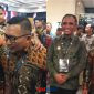 Mendagri Mohammad Tito Karnavian Rangkul Bupati Banggai Ir.H.Amirudin.SP.MP.MM,Bersama Gubernur Sulteng Anwar Hafid Usai Kegiatan di Kendari 