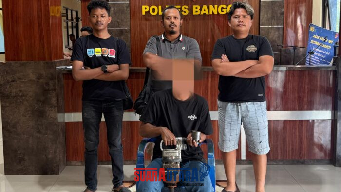 foto istimewa : Tersangka pencurian alat Bengkel di amankan anggota resmob polres banggai