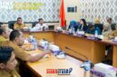 foto istimewa : Sekda Banggai Ir Moh.Ramli Tongko.S.Sos.ST.M.Si bersama Kepala BPJS Kesehatan Cabang Luwuk, Mitra Akbar, S.E., M.M., AAAK.,