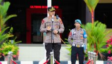 foto istimewa : Kapolres banggai AKBP Wayan Dihadapan anggotanya Sampaikan pesan Jaga netralisatas dan selalu humanis berhadapan dengan masyarakat.