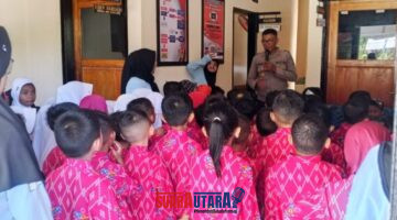 foto istimewa : Kapolsek Nuhon Saat terima guru dan siswa TK Islamiyah Cokroaminoto Desa Bohotokong dalam program Polisi Sahabat Anak yang berlangsung di Mapolsek nuhon