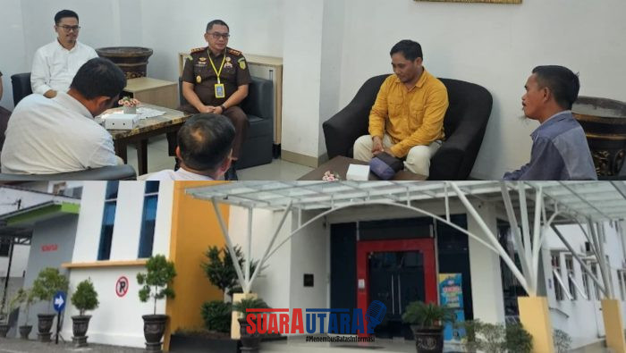Kajari Banggai Akbar.SH.MH didampingi para Kasi Datu,Kasi Intel dan Kasi BB,saat terima Warga Desa uso