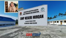 foto Istimewa : Kabid SMP Irma Labuan dan Latar Belakang SMP  Negeri Mirqan Kecamatan Luwuk selatan 