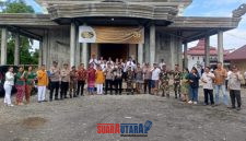 Anggota Polres berikan pengamanan hari raya waisak / foto istimewa Humas polres banggai