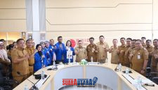 foto istimewa: Bupati Banggai Ir.H Amirudin.SP.MP.MM bersama para dosen dan forum camat