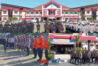 foto istimewa : Pimpin Upacara HUT Bhayangkari Ke 80 Kapolres banggai AKBP Wayan Wayracana Aryawan.S.I.K dan saksikan Defile pasukan upacara