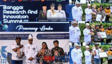 foto istimewa : Bupati Ir H.Amirudin.SP.MP.MM didampingi Dampingi Wabup Drs.H.Furqanuddin.MM, dan Sekda Banggai Ir Moh.Ramli Tongko.S.Sos.M.Si serta Kaban Brida . Andi Nur Syamsy Amir.