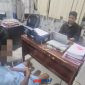 foto istimewa : Tersangka pencabutan saat di Hadapan Penyidik di dampingi Pengacara Nya Indra Dwiyulianto.Dayanun.SH