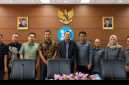 Pengurus DPP PJS saat diterima Wakil Ketua Dewan Pers, Toto Suryanto bersama 4 anggota Dewan Pers, Selasa (07/07/2026) di kantor Dewan Pers Lt 7 Jakarta Pusat.