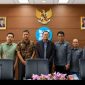 Pengurus DPP PJS saat diterima Wakil Ketua Dewan Pers, Toto Suryanto bersama 4 anggota Dewan Pers, Selasa (07/07/2026) di kantor Dewan Pers Lt 7 Jakarta Pusat.