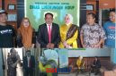 foto istimewa : Kadis DLH banggai Andi Rustam bersama istri nya lakukan kunjungan perdana usai pelantikan sebagai Kadis