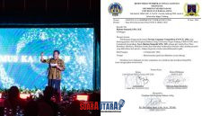 foto istimewa : Tampak Rastono sumardi sedang membawakan puisi dan surat undangan sebagai juri