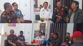 foto istimewa : Didampingi Para Kasi  Kajari Banggai Akbar.SH.M.H Bersama Ketua PWI Abdul Saleh serta jajaran insan Pers.