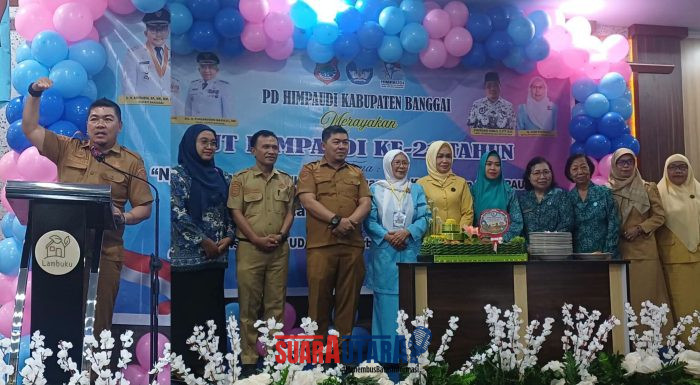 foto istimewa : Kadisbud Safrudin Hinelo.S.T.P.M.Si, saat berikan pengarahan di hari himpaudi.