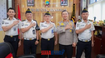 foto istimewa : Kapolresta banggai Kombes Pol Hendri Yulanto.S.I.K.M.H, Didampingi Kasat Binmas AKP Dicky, Kasat Intelkam AKP Usman.SH Terima Kalapas KLS II Luwuk diruang kerjanya 