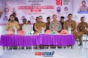 foto istimewa : Kapolresta banggai Kombes Pol Hendri Yulianto.S.I.K.MH, Hadiri dan berikan arahan terkait pembagian PKH di hadapan penerima PKH.