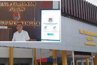 foto istimewa : Kadis DPMPTSP Banggai Drs Yunus Lemba Kurapa