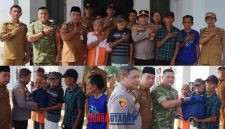 foto istimewa : Kapolsek Lamala Iptu I Wayan Sekarman.SH Bersama Camat Mantoh dan Danramil 1308-06 menyerahkan bantuan sembako pada warga masyarakat setempat