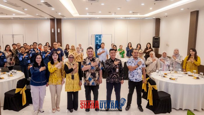 foto istimewa : Asisten Perekonomian dan Pembangunan Setda Kabupaten Banggai, Faisal Karim, S.Sos., M.Si bersama Kepala BPJS dan peserta