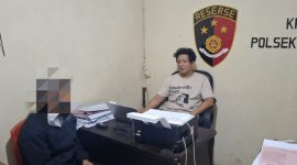 foto istimewa : anggota polsek pagimana saat lakukan pemeriksaan pada tersangka 